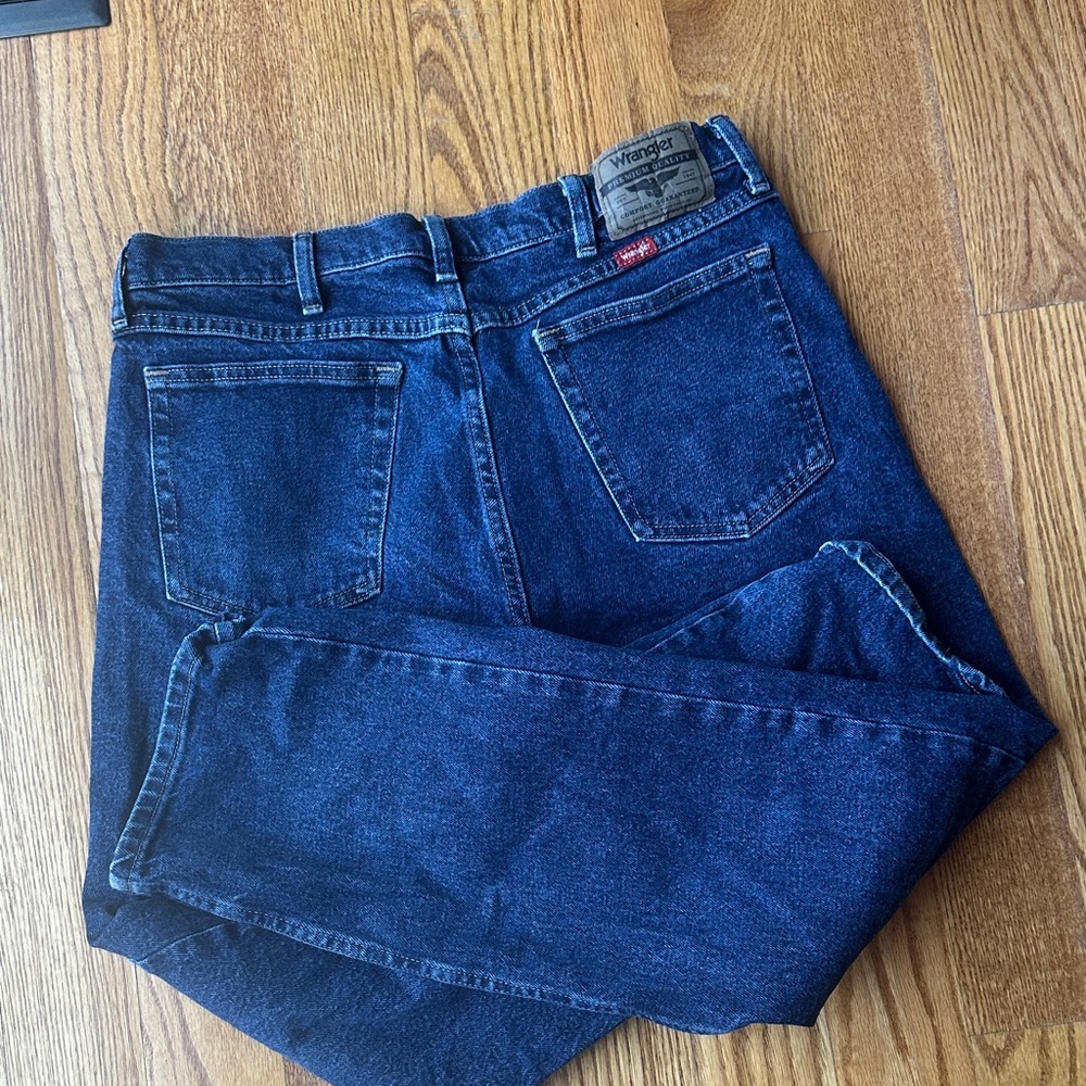Wrangler Men's Dark Blue Relaxed Jeans